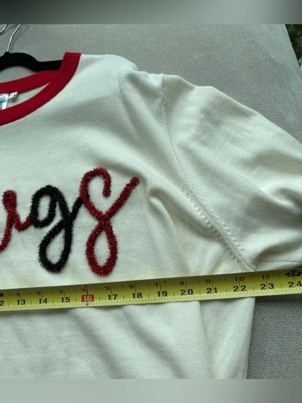 Queen of Sparkles ‘Dawgs' Georgia Bulldogs Short Sleeve Top Red & Black Trim UGA - Picture 7 of 8